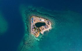 Bullock Island, Belize
